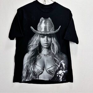 Beyoncé Renaissance World Tour T-Shirt Size Large